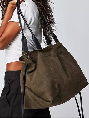 Free People  Daybreaker Tote Canvas Leather Handles NWT Retail $98 Sold Out